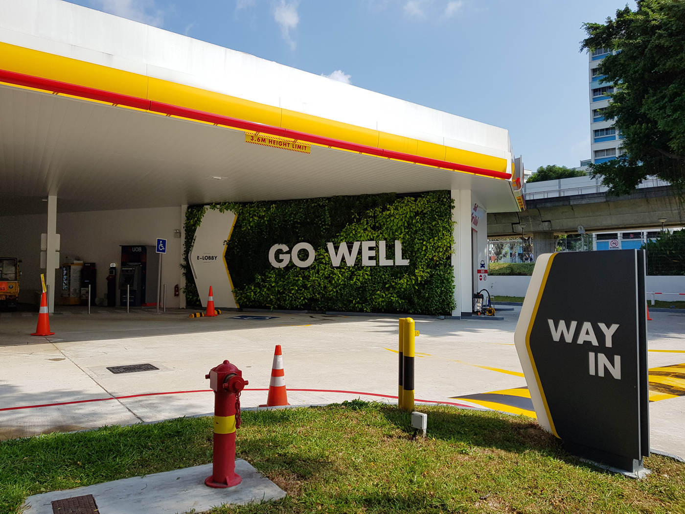 Shell Petrol Station @ Tampines Avenue 2