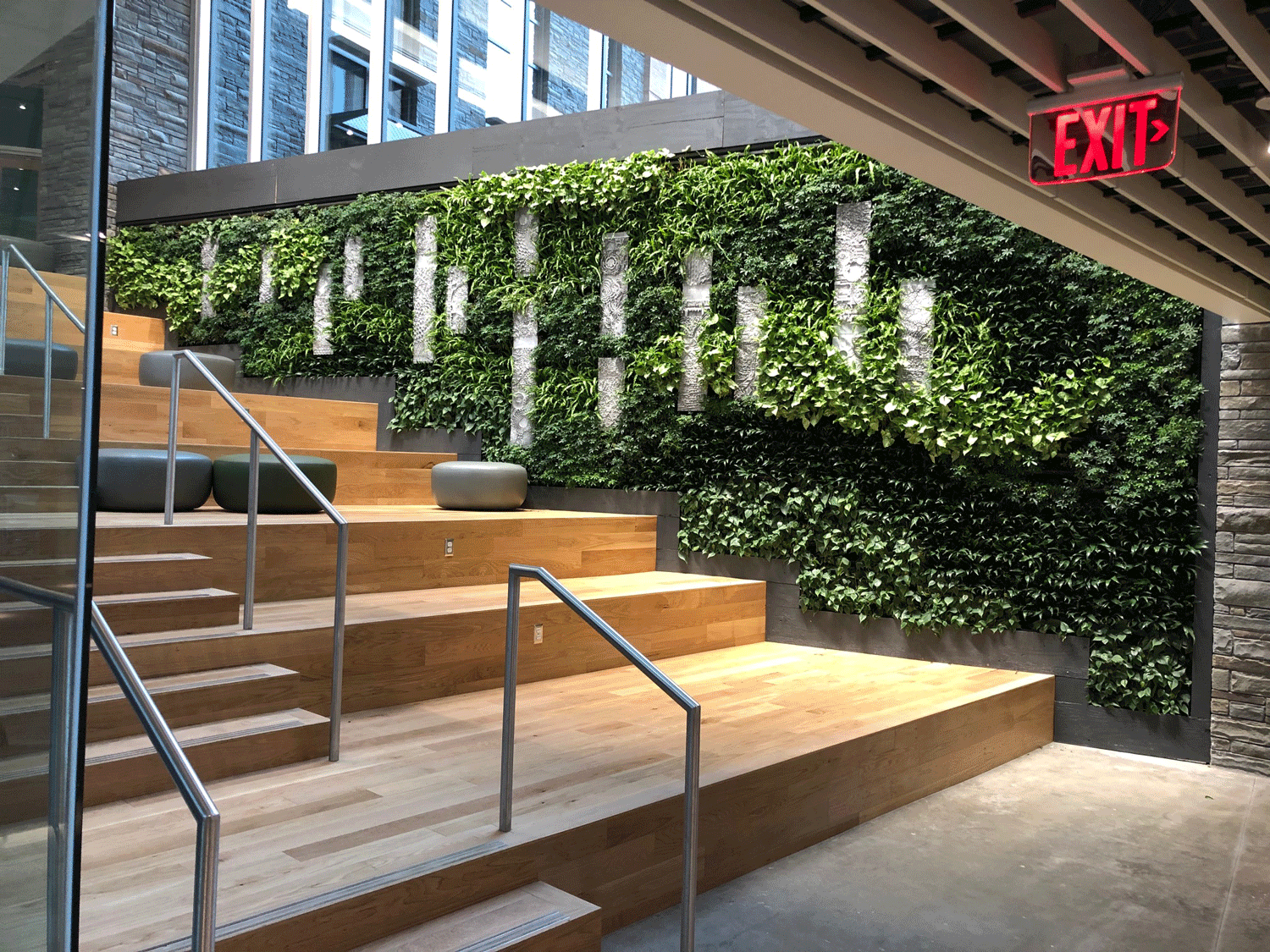 The Universities at Shady Grove (USG) Biomedical Sciences & Engineering Living Wall Featured Image