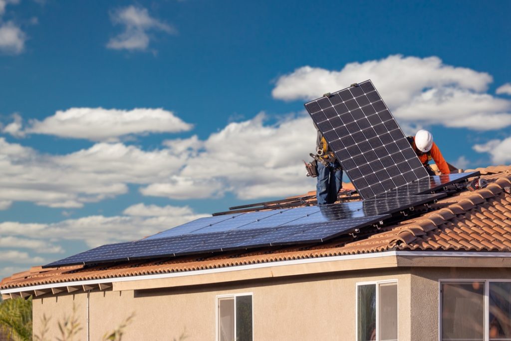 6 Solar Panel Myths Debunked