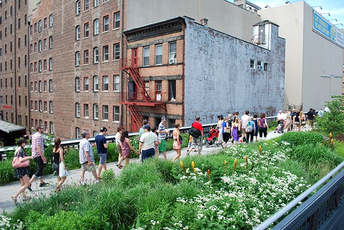 A Comparison of the 3 Phases of the High Line Part 11 - Restrictions and User Activities & Sustainability